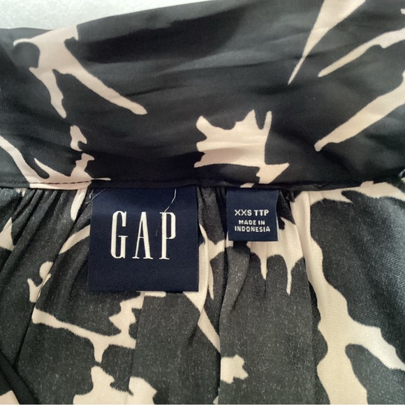 Gap Long Sleeved Tie Neck Blouse, Size XXS - Picture 6 of 10